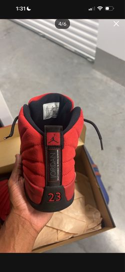Jordan 12 reverse flu game size 10.5