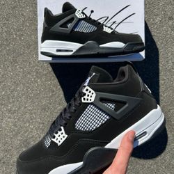 Jordan 4 Retro Red Thunder