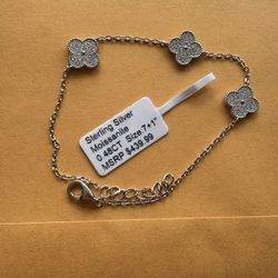 Clover Bracelet Moissanite