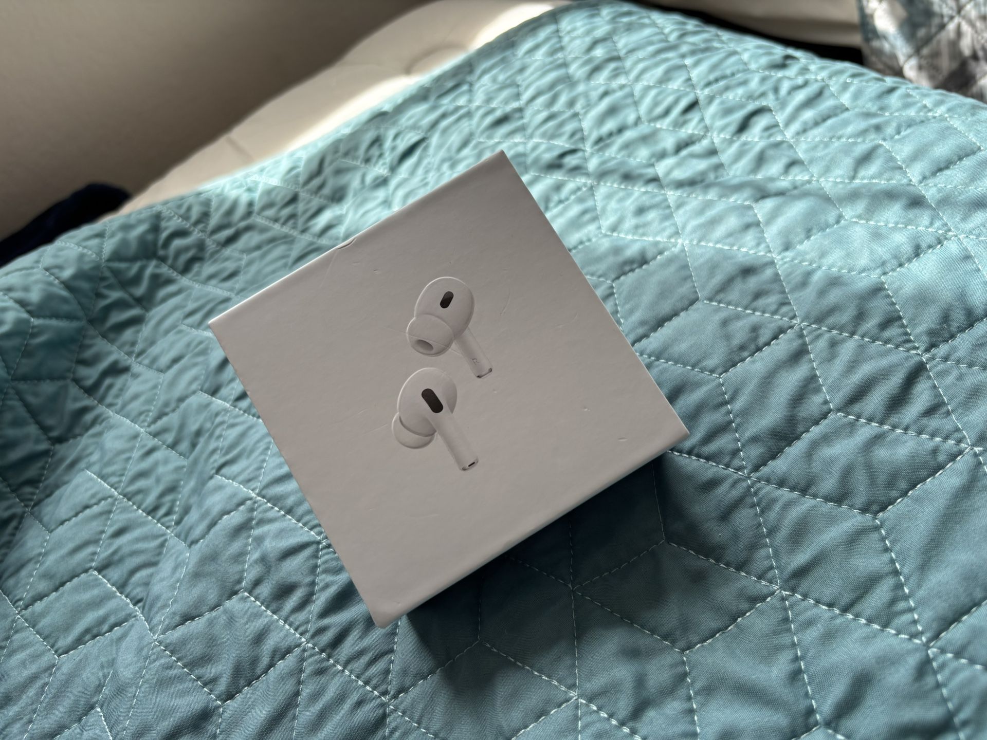 AirPods Gen 2 Pros