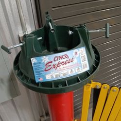 Cinco Express Tree Holder