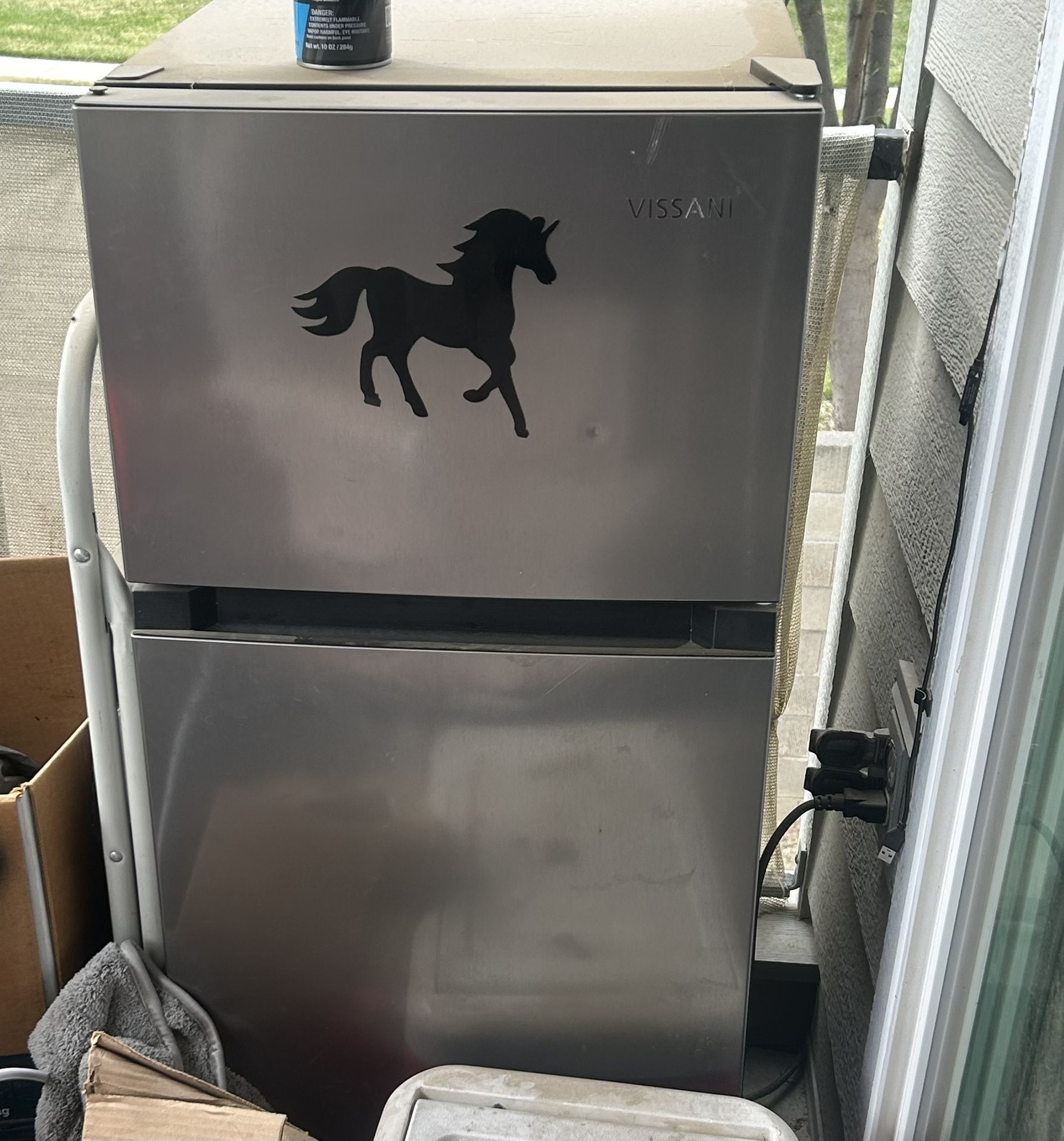 Vissani Mini Fridge