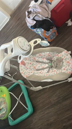 Baby swing