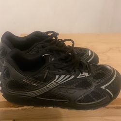 All black bottegas