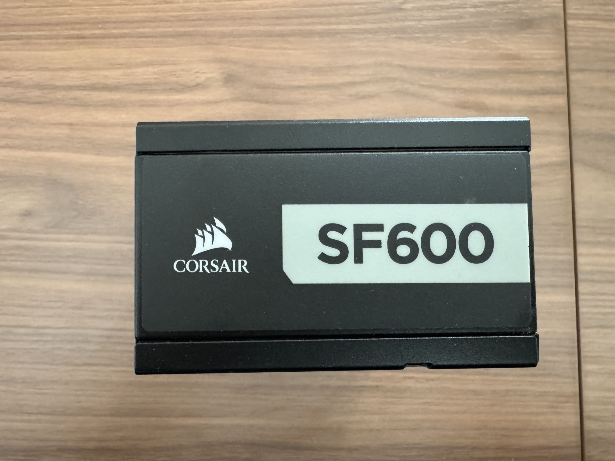 Corsair SF600 PSU (SFX, Mini Itx)
