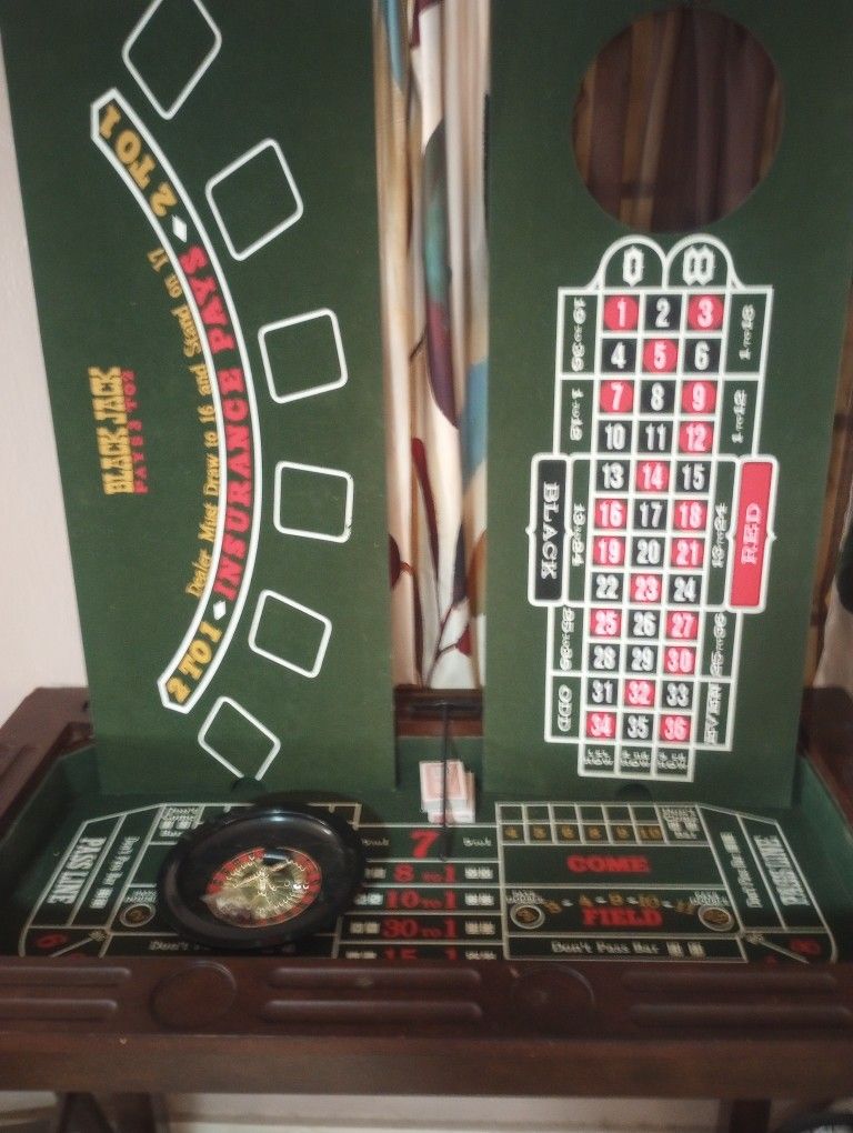 Casino Game Table