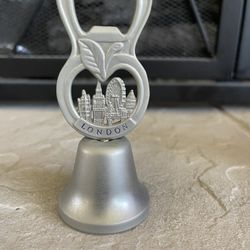 VTG Gorham Fine Bone China Noel 1978 Currier & Ives Christmas Bell 