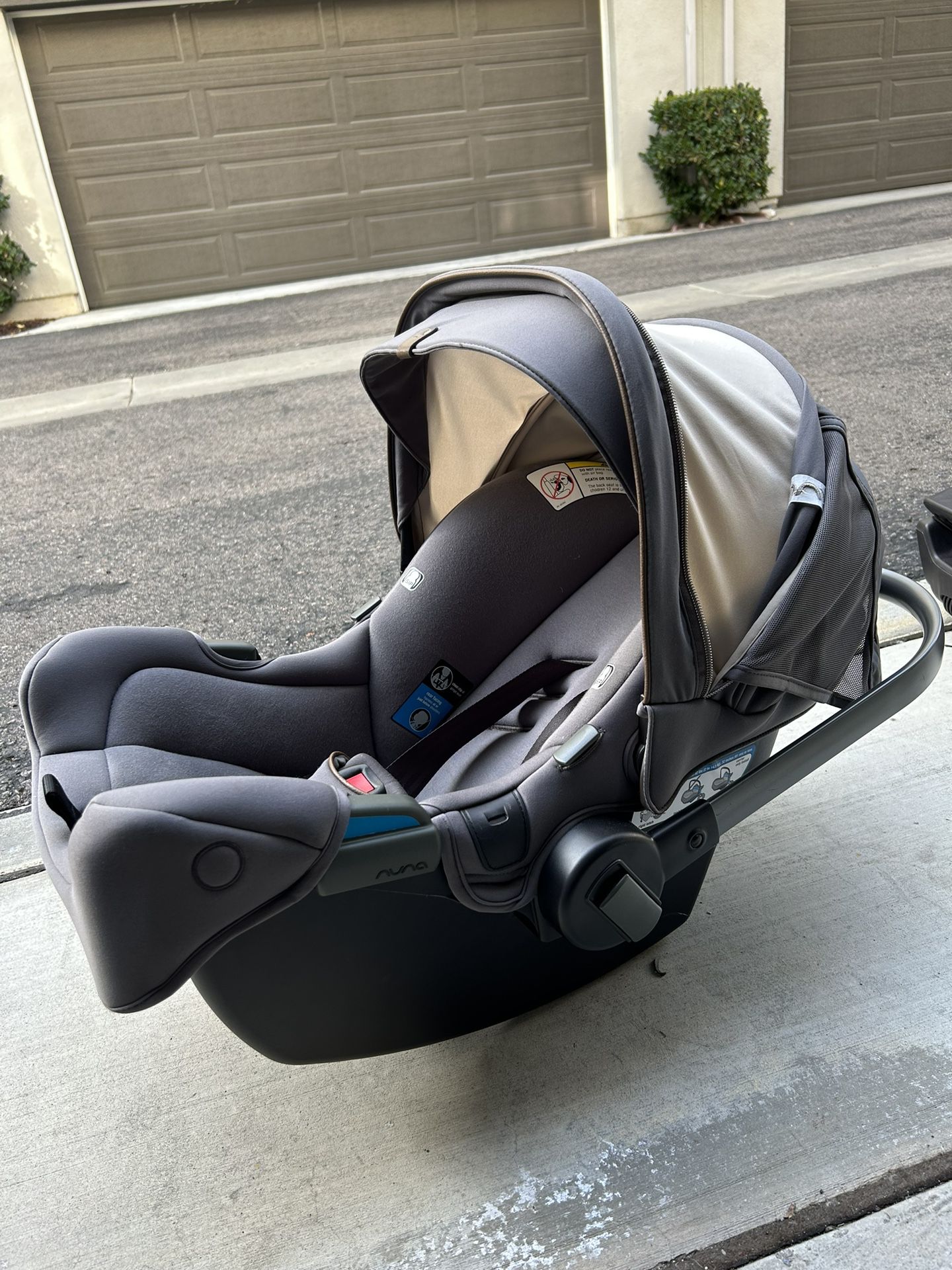Nuna Pipa Rx Infant Car Seat With Base $150