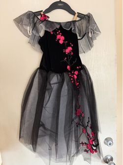 Dance costumes size 8/9