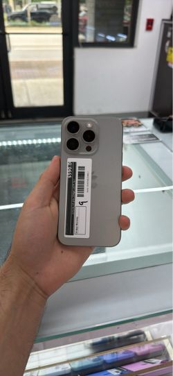 iPhone 15 Pro 256 GB (Unlocked)