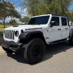 2022 Jeep Gladiator Mojave
