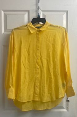 Brand new Ladies yellow button up top size M