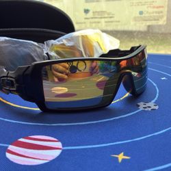 Oakley Sunglasses. Oil Rig 