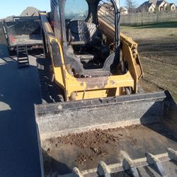 Se Hacen Trabajos De Emparejar Terrenos 