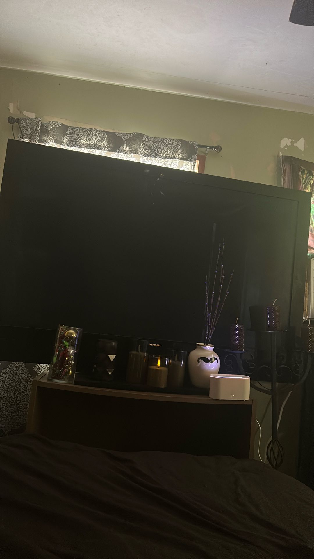 60 Inch Pioneer Tv Moving Must Go