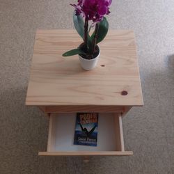 Set Of Nightstands 