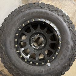 BFGoodrich KO2 Tire + Method Wheel — Excellent Tread