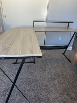 L-Shaped wood Desk + 1 Shelf Storage + headphone holder