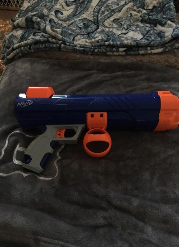 Nerf dog tennis ball gun