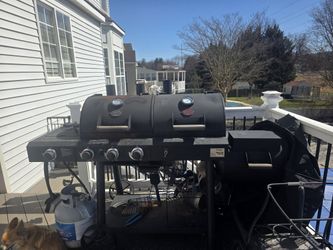 Char-griller Taxes Trio