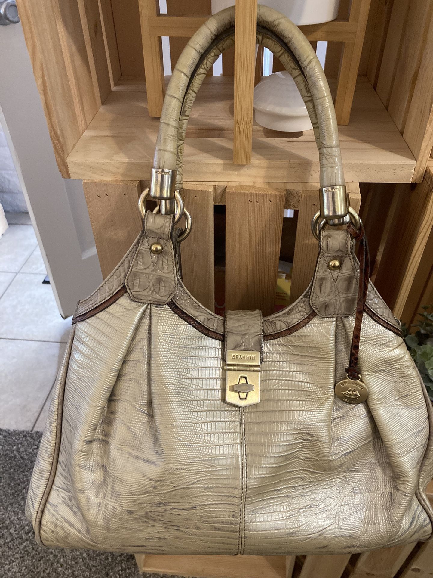 Brahmin Designer Beige Lizard Shoulder Bag With Wallet