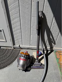 Dyson Big Ball Multifloor Vacuum