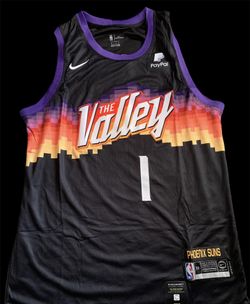 NWT Never Worn Phoenix Suns Devin Booker Jersey Size Medium 