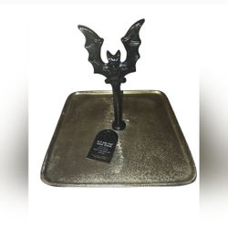 NEW Square Cake Stand With Bat