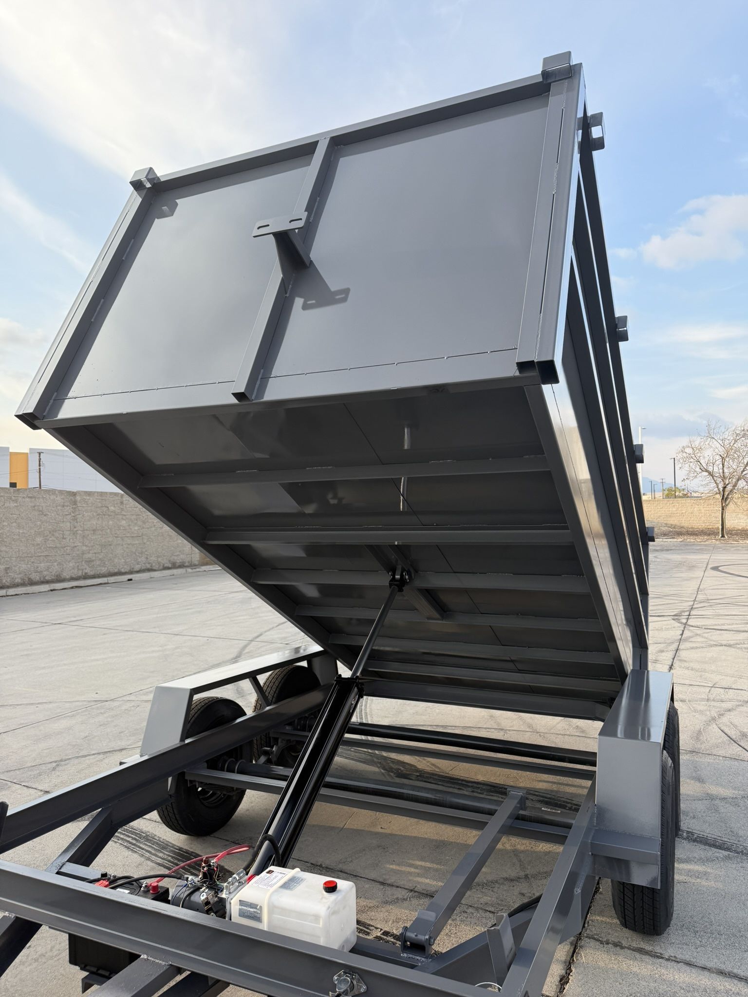 Hydraulic Dump Trailer
