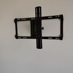 TV Mount 