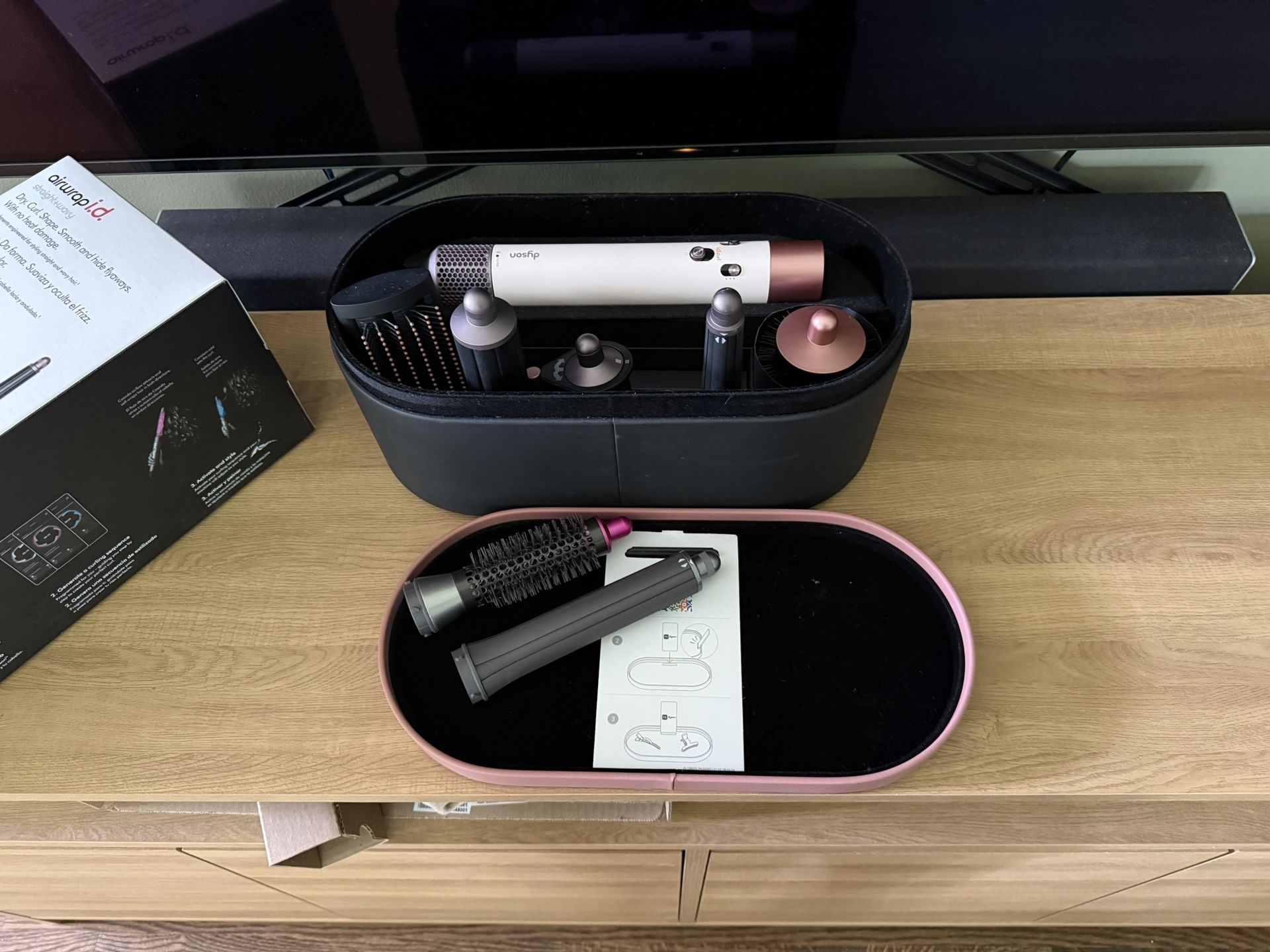 Dyson Airwrap i.d. (Ceramic Pink) – Like New + Extra Attachments