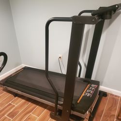 Pro-Form Space Saver 730 SI Treadmill