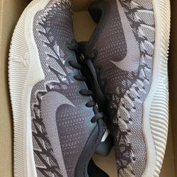 Nike Mamba Rage Size 6Y