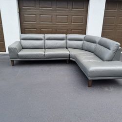 🛋 SOFA COUCH SECTIONAL - MACY'S🛋🐄 GENUINE LEATHER 🐄🛻 DELIVERY AVAILABLE 🛻