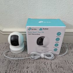 KASA KC401S Pan-Tilt Indoor/Outdoor Smart Camera (Open Box)