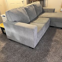 Sofa With Reversible Chaise