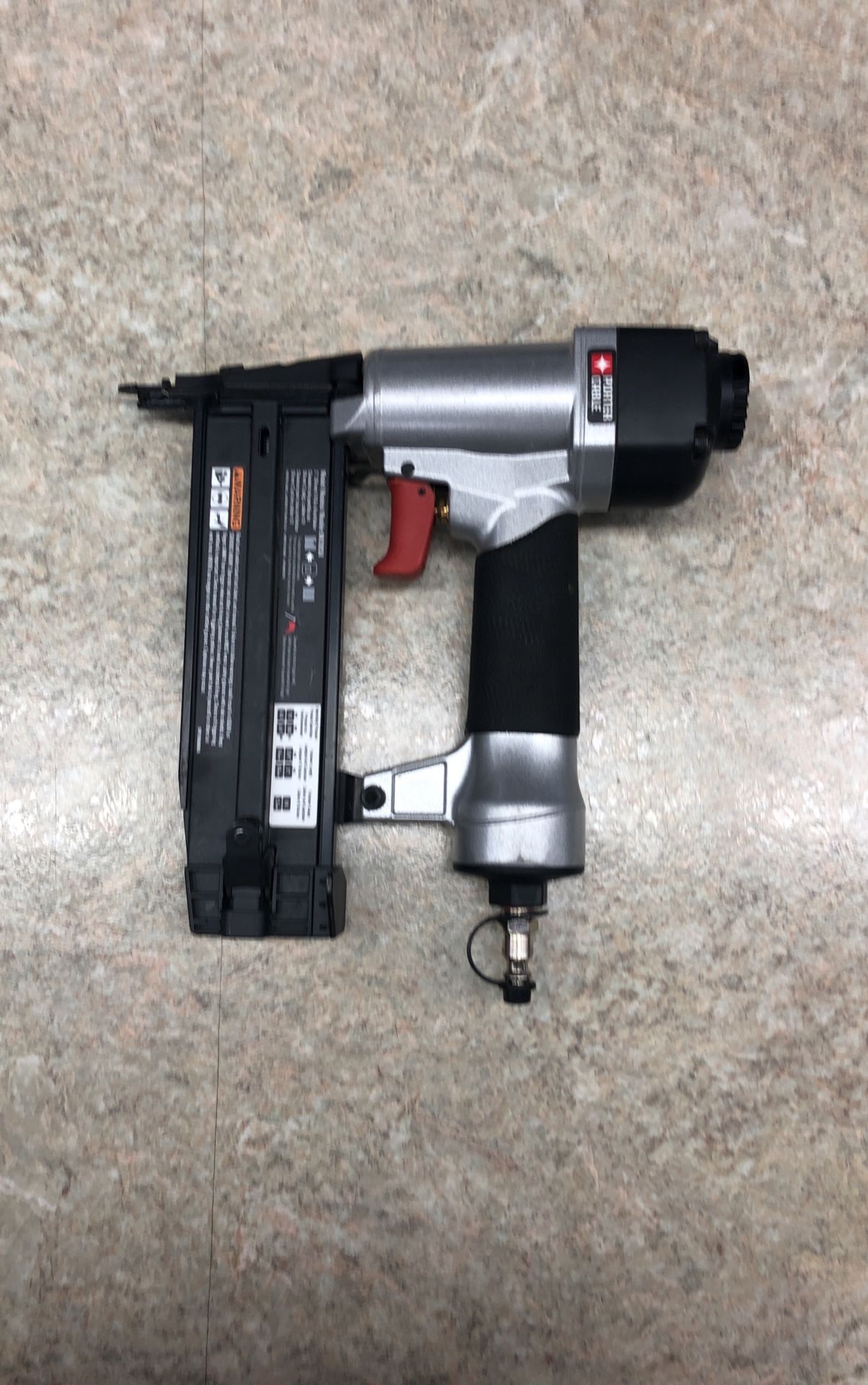 Porter Cable Mod. BN200SB 5/8” - 2” 18-Gauge Brad Nailer