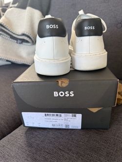 Boss  men white tennis shoes
