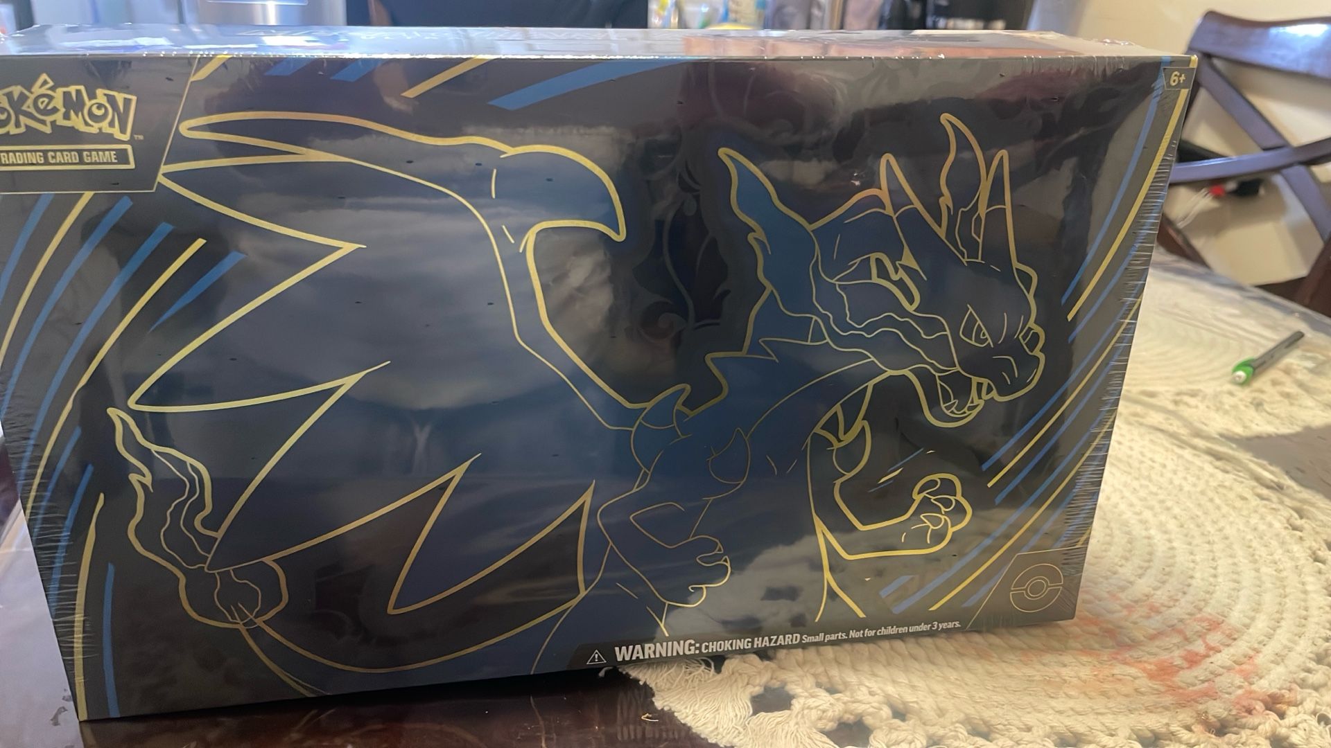 pokemon trading card game: charizard x ex ultra premium collection Pokemon main image 0