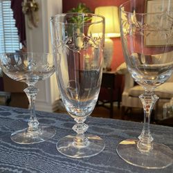 Tiffin - Franciscan “Delores” — Glass Package 