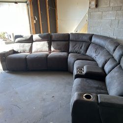7 PIECE POWER SECTIONAL