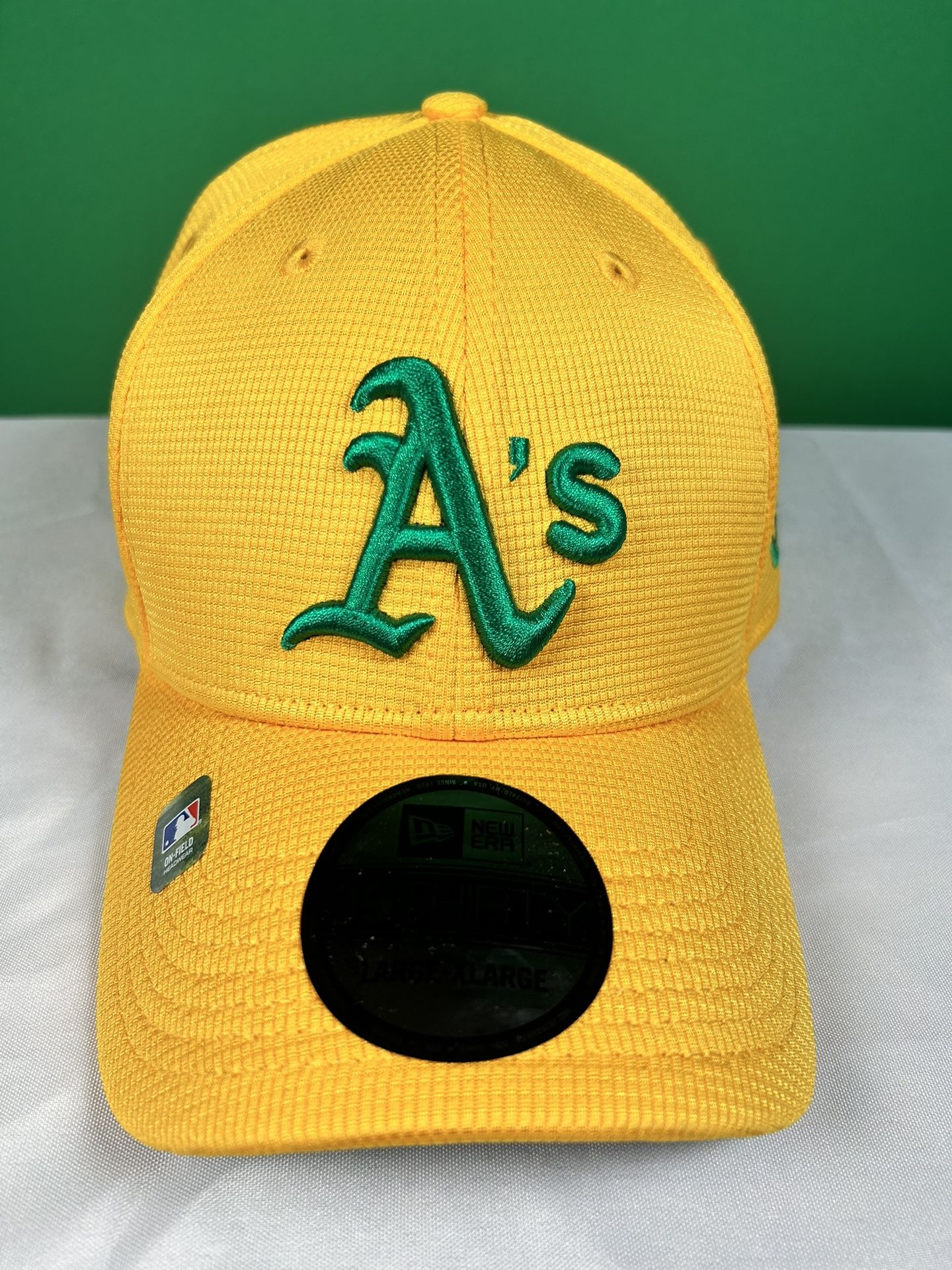 New Era 39THIRTY Oakland A’s 2024 On-Field Batting Practice Hat – Stretch Fit (L/XL)