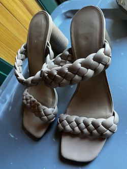 Women’s Heels size 9