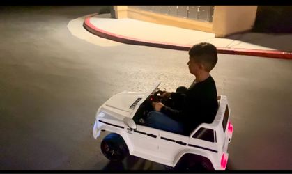 Kids White Mercedes-AMG G63 Ride-On Car (12V) w/ Remote