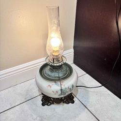 Vintage Victorian Hand Painted Lamp