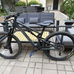 2020 Santa Cruz 5010 (M) – Clean – Ready to Ride – Priced to Sell