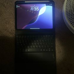 iPad 10th Gen With Pen