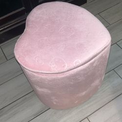 hello kitty chair