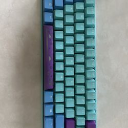 Ducky Frozen Key Board
