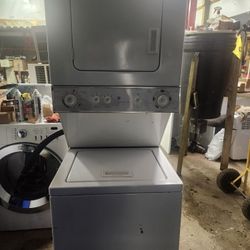 GE Spacemaker Laundry Stackable Electric Washer And Dryer 
